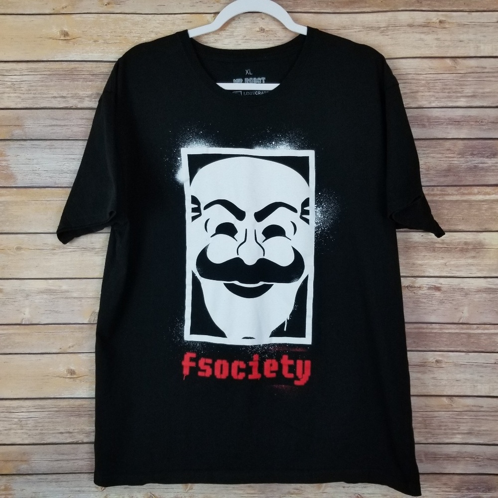 Mr Robot Graphic Tee Size XL